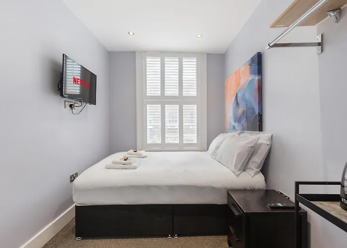 5 Bedroom Flat In Paddington