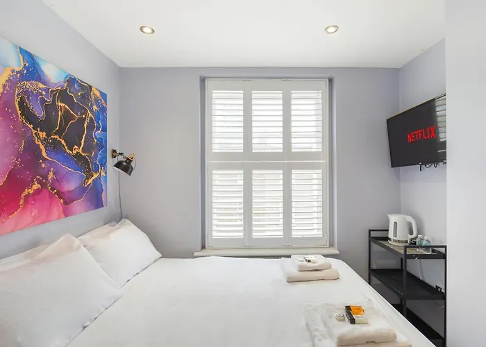 5 Bedroom Flat In Paddington