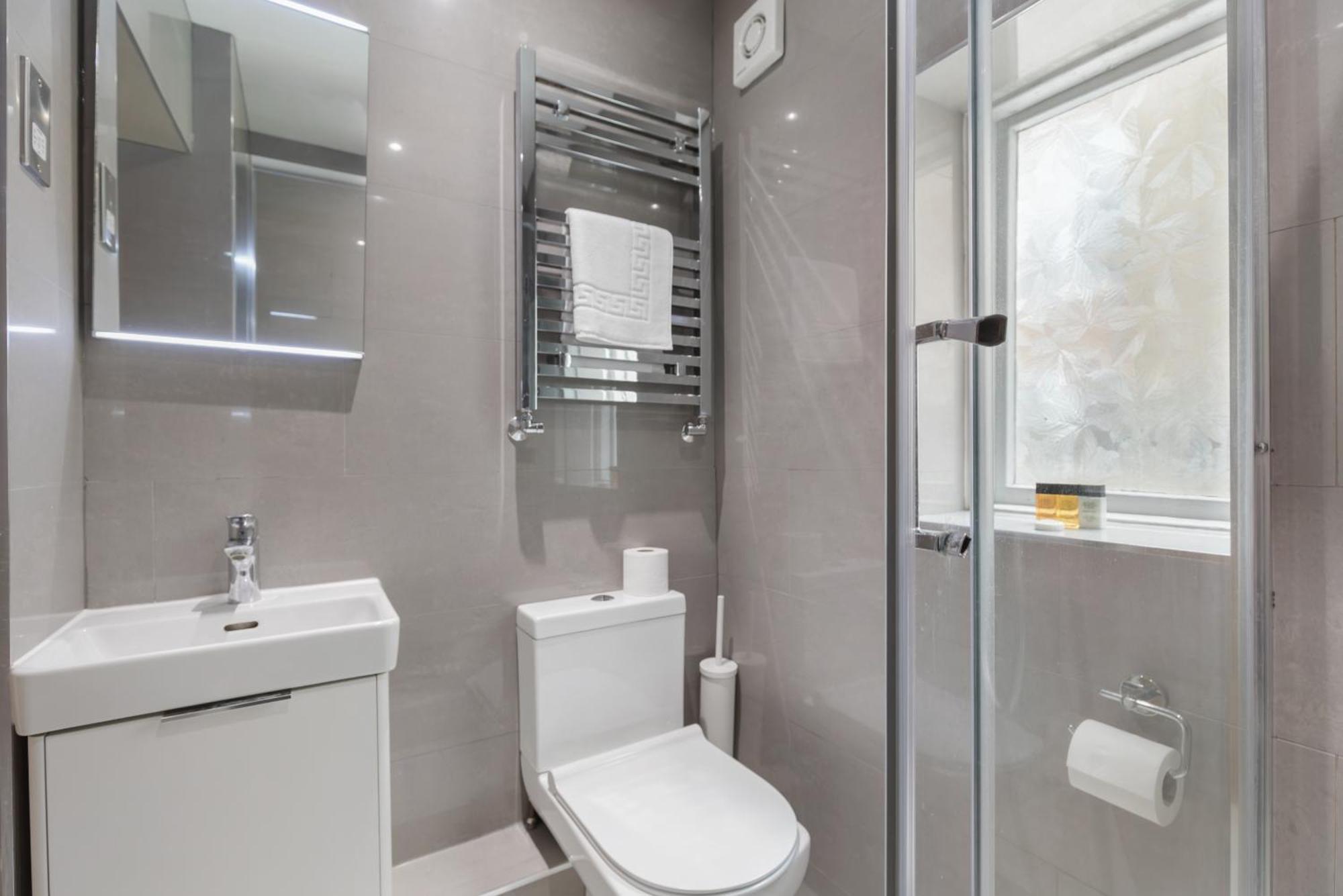Apartamento 5 Bedroom Flat In Paddington Londres
